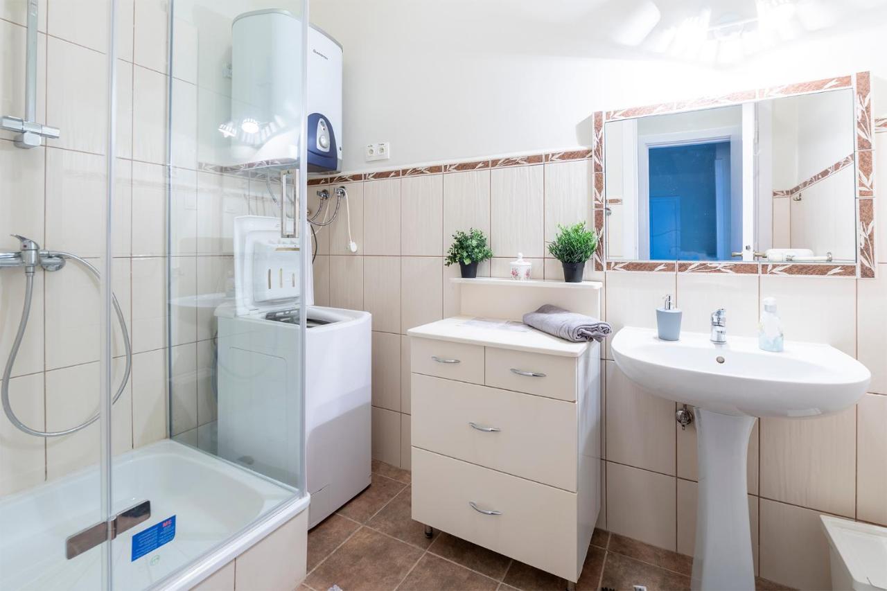 Apartment The Essence Of &large Stylish Lodz (Lodz)